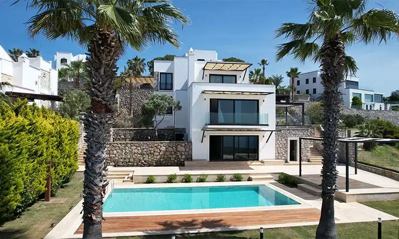 Sea view villa in Yalikavak Bodrum fully furnished and ready to move in